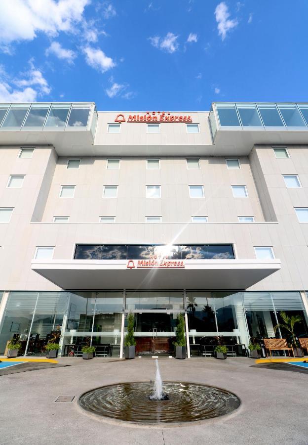 Mision Express San Juan Del Rio Hotel Exterior photo