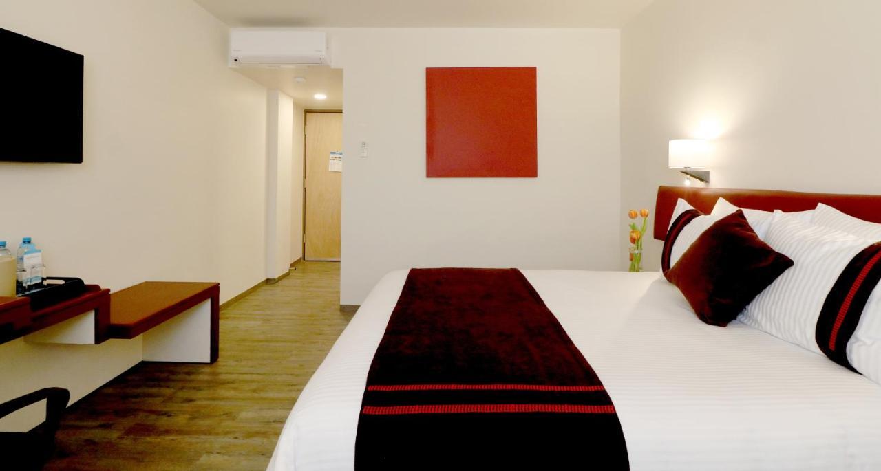 Mision Express San Juan Del Rio Hotel Exterior photo